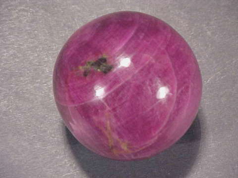http://www.mineralminers.com/images/ruby/sphs/rbys121.jpg