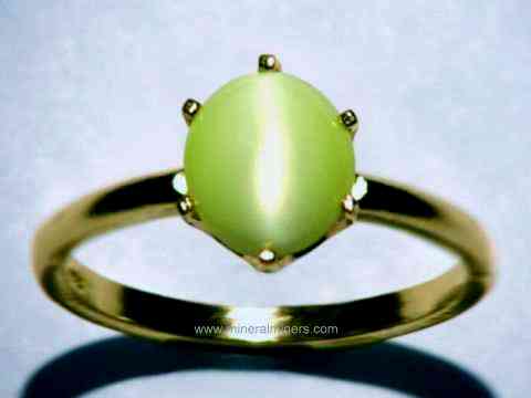 Cats Eye Chrysoberyl Ring: natural chyrysoberyl cats eye jewelry