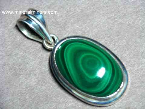 Natural Malachite Gemstone Hexagonal Pointed Reiki Chakra Pendant Genuine  at Rs 100/piece | Seven Chakra Pendant in Jaipur | ID: 2851976566288