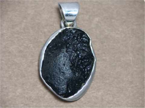 Tektite pendant shop