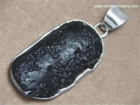 Tektite pendant shop