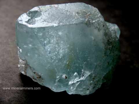 Blue Topaz Mineral Specimens: natural color blue topaz crystals